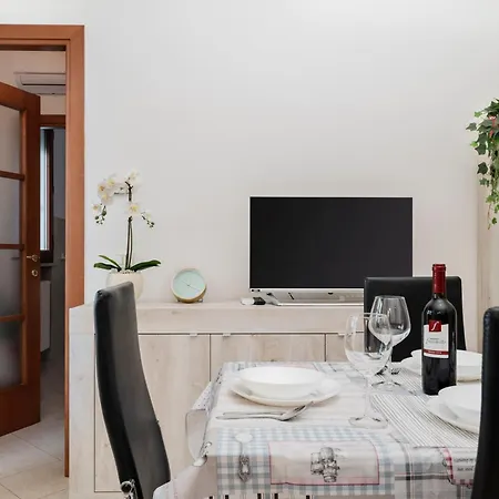 Appartement Alex Flower House *