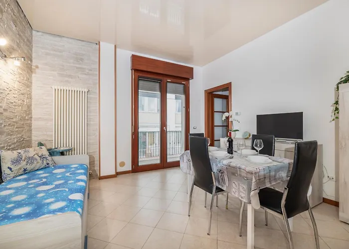 Daire Alex Flower House Rimini