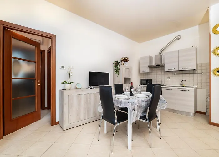 Alex Flower House Rimini